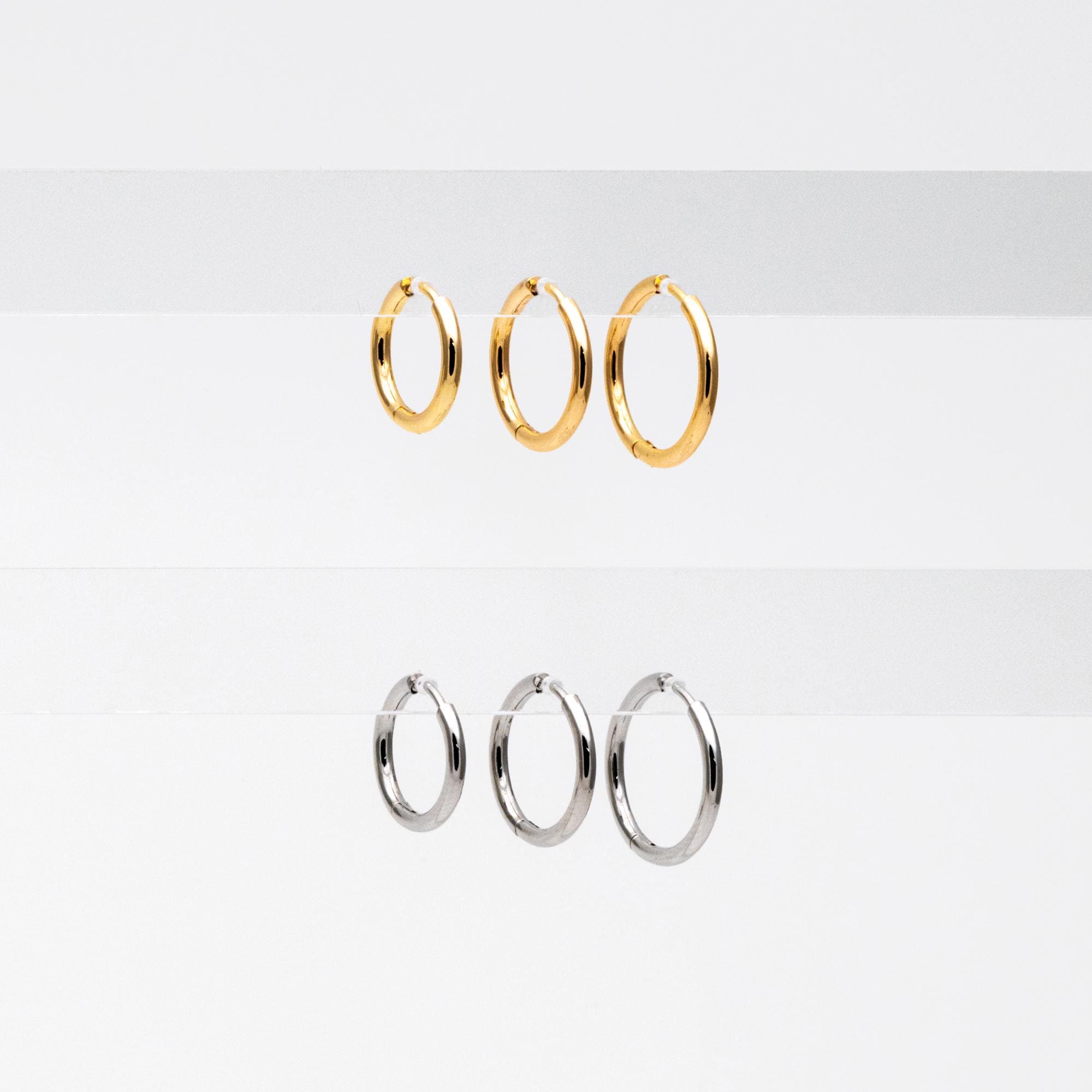 10pcs Gold/ Silver Tone Huggie Hoop Earrings, 2mm thick, 16/ 18/ 20mm, Stainless Steel Huggies, Minimalist Hoop Earrings (GB-2209)